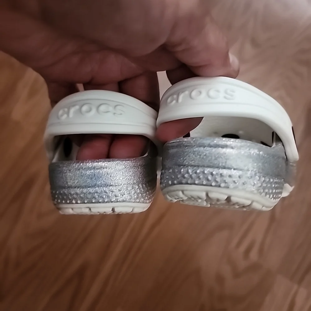 CROCS these slippers